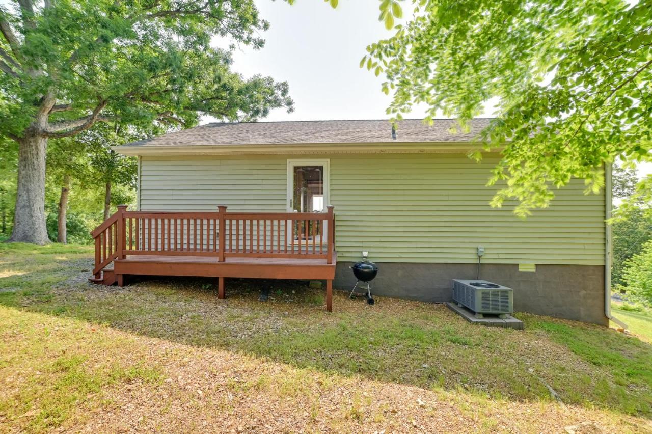 Kentucky Lake Getaway With Lookout Deck, Water View! New Concord Екстер'єр фото