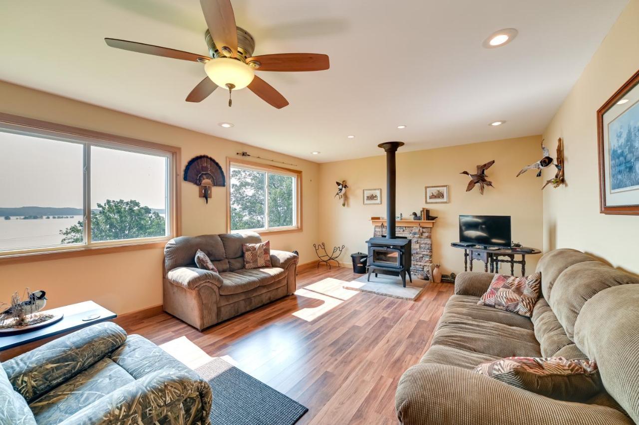 Kentucky Lake Getaway With Lookout Deck, Water View! New Concord Екстер'єр фото