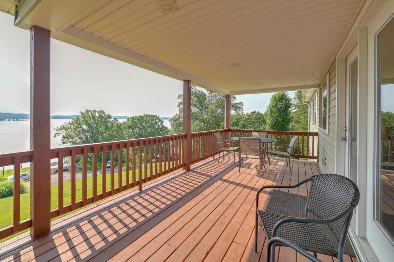Kentucky Lake Getaway With Lookout Deck, Water View! New Concord Екстер'єр фото
